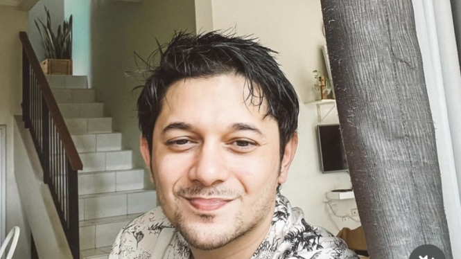 Andrew Andika.