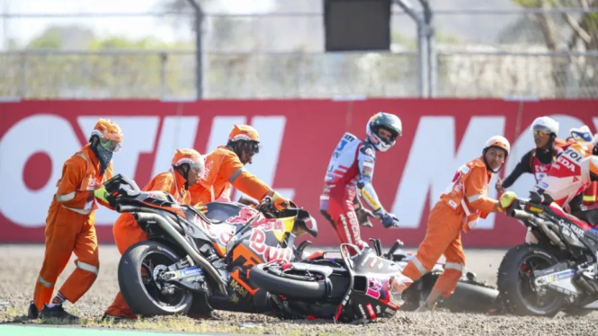 Tabrakan beruntun di race MotoGP Mandalika 2024