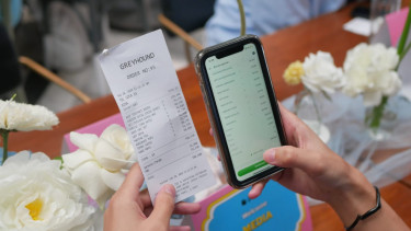 Gopay meluncurkan fitur Split Bill hitung tagihan bareng.