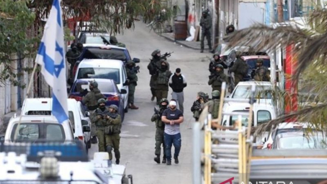 Arsip foto - Tentara Israel pada Rabu, 2 Oktober, memaksa tiga keluarga Palestina di dua desa dekat kota Jenin, di bagian utara daerah pendudukan Tepi Barat, untuk meninggalkan rumah mereka dan mengubahnya menjadi barak militer.