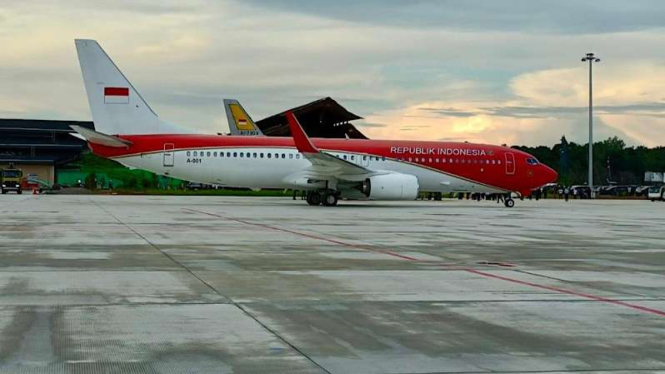 Pesawat Kepresidenan Uji Coba di Bandara Nusantara VVIP IKN