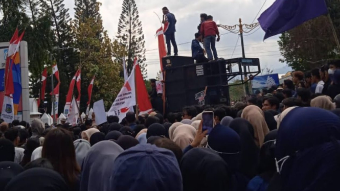 Aksi demo kawal putusan MK di DPRD NTB pada 23 Agustus 2024 lalu (Satria)