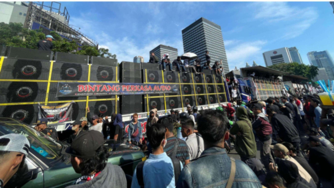 Puluhan sound horeg asal Jawa Timur (Jatim) turut meramaikan pelantikan presiden
