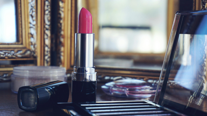 Ilustrasi Lipstick