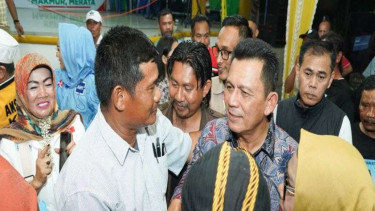 Cagub Kepri Ansar Ahmad.