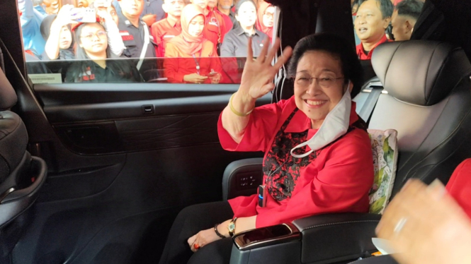 Ketua Umum PDIP Megawati Soekarnoputri di kantor DPD PDIP Jateng