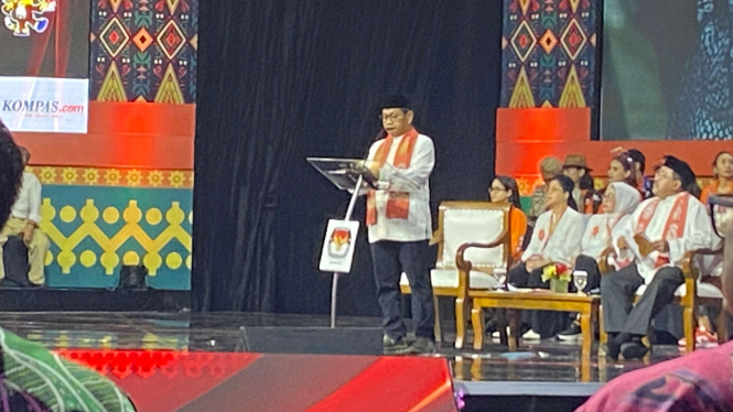 Calon gubernur Jakarta nomor urut 3, Pramono Anung dalam debat kedua