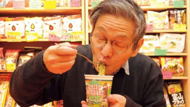 Pria pecinta mi instan di Jepang