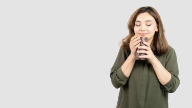 Ilustrasi Minum Air Putih