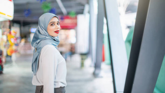 ilustrasi memakai hijab