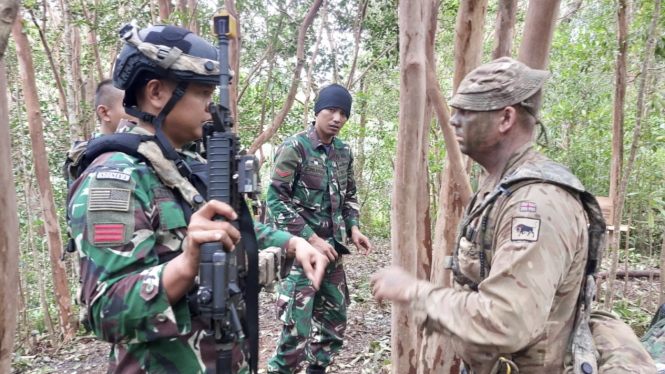 VIVA Militer: Prajurit Kostrad TNI AD gelar Latma JPMRC di Hawaii