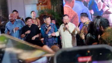 Presiden Prabowo saat menyanyi di Bali