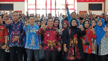 Calon bupati dan wakil bupati Kotawaringin Timur, Halikinnor-Irawati