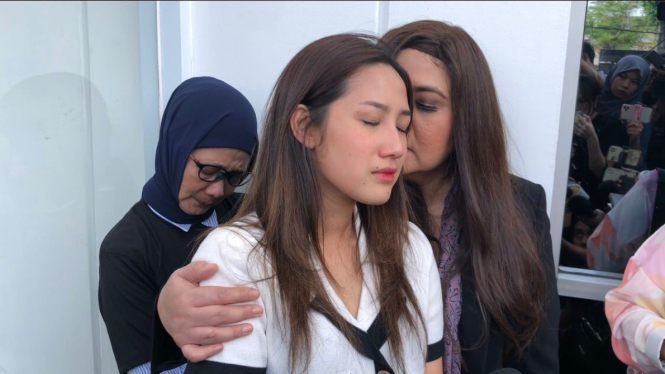 Tamara Tyasmara dan Cornellia Agatha