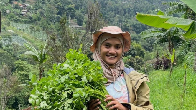 Vania Febriyantie Pendiri Seni Tani