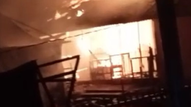 Rumah yang dihuni dua nenek di Pacitan hangus terbakar tersambar petir