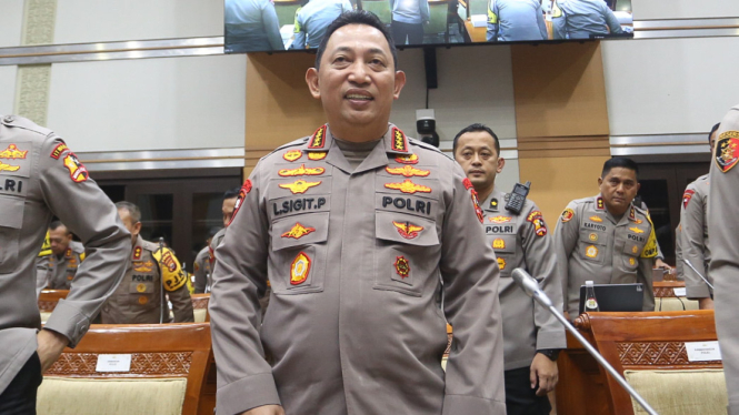 Kapolri Listyo Sigit Prabowo Raker dengan DPR Komisi III
