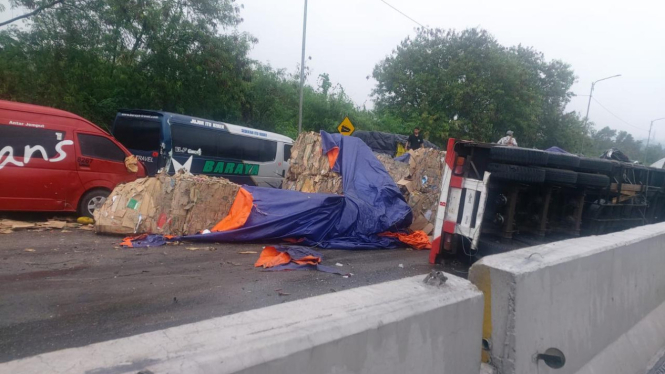 Kecelakaan Beruntun di KM 92