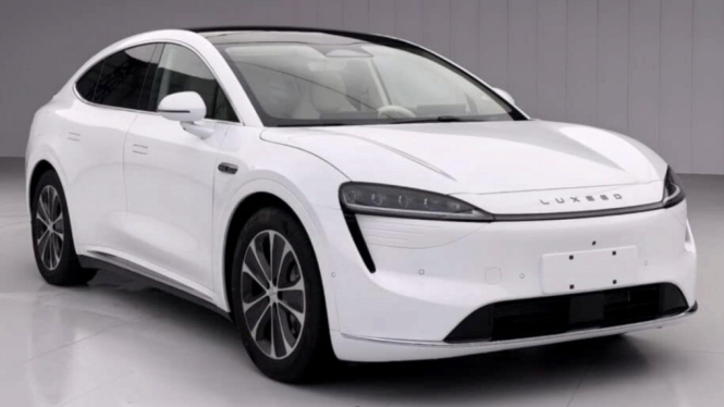 Luxeed R7