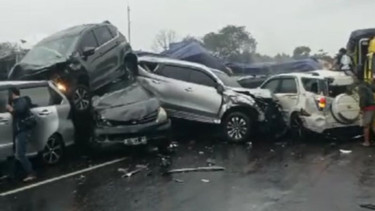 Kecelakaan beruntun di Tol Cipularang KM 92.