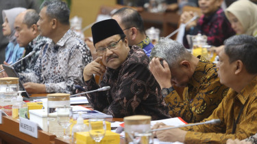 Menteri Sosial Saifullah Yusuf