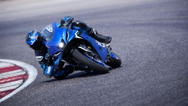 Yamaha YZF-R125 saat pengujian di sirkuit