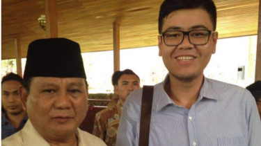 Cawabup Pesisir Selatan Nasta Oktavian saat bersama Prabowo Subianto