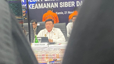 Menko Polkam Budi Gunawan Konferensi Pers di Komdigi Terkait Judi Online (Doc: Natania Longdong)