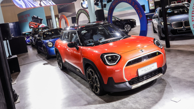Mini Aceman dan Mini 5-door baru di GJAW 2024