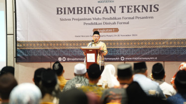 Ketua Majelis Masyayikh, KH Abdul Ghaffar Rozin