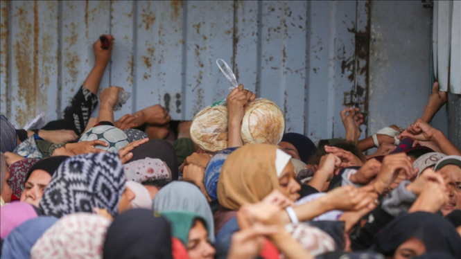 Krisis kemanusiaan di Jalur Gaza.