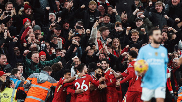 Pemain Liverpool merayakan gol ke gawang Manchester City