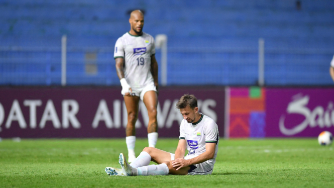 Pemain asing Persib Bandung, Mateo Kocijan mengalami cedera saat menghadapi Port FC (Dok 2024 Asian Football Confederation) 