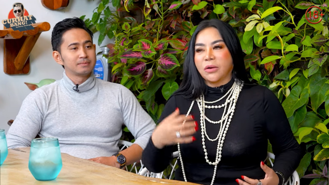 Anisa Bahar dan Edwin Bahari