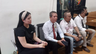 Wanita muda korban penganiayaan dan pencurian pacarnya di Bogor