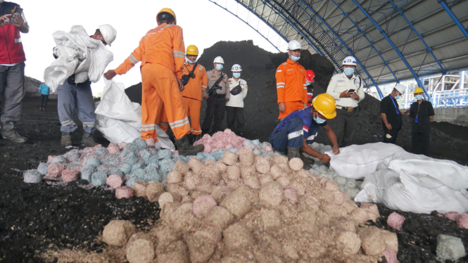 Proses pemanfaatan Limbah Racik Uang Kertas (LRUK) sebagai campuran energi primer PLTU atau cofiring  di PLTU Bengkayang.
