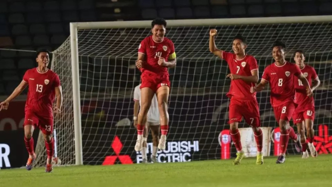 Pemain Timnas Indonesia merayakan gol Muhammad Ferrari