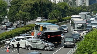 Kecelakaan beruntun di Tol Dalam Kota (dok Istimewa)