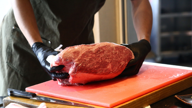 Hida Hagiwara Wagyu dikenal karena teksturnya yang lembut dan umami