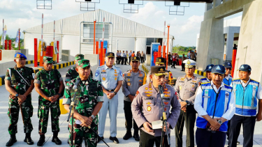 Peninjauan jalur mudim nataru di Gerbang Tol Prambanan