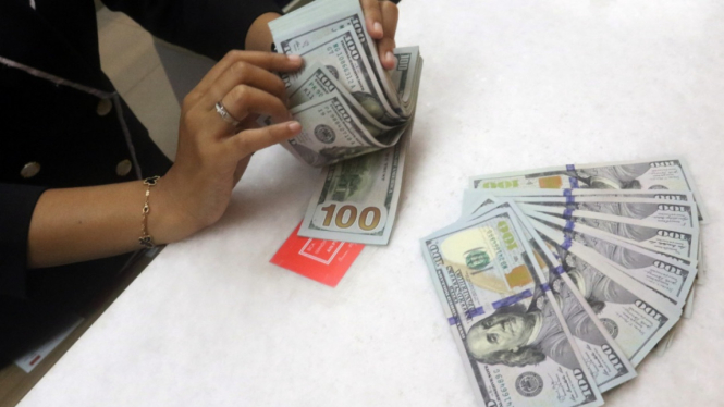 Nilai Tukar Rupiah Terhadap Dollar