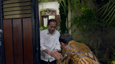 Mehut Raja Juli Antoni salami Jokowi di Solo