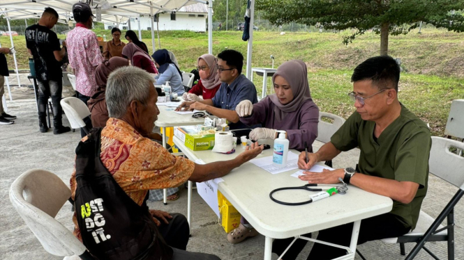 Ilustrasi cek kesehatan gratis