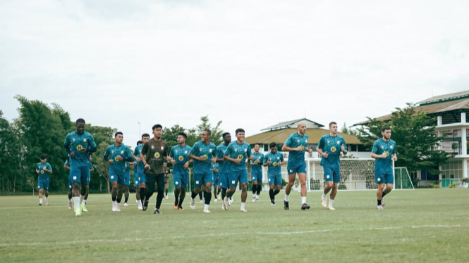 Sejumlah pemain PS Barito Putera saat melakukan latihan - Foto Dok Barito Putera
