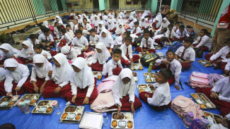 Terpopuler: Banyak Keluhan Makanan MBG Tak Enak, PB IDI: Teguran Keras Buat Ibu-ibu, hingga Harga Stroller Bayi Syahrini