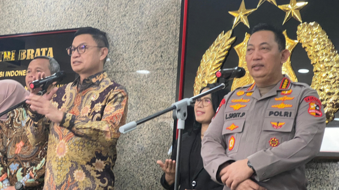 Kepala BPOM Taruna Ikrar dan Kapolri Jenderal Listyo Sigit Prabowo