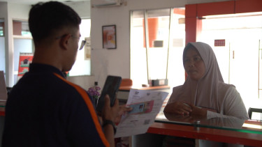 Ilustrasi penyaluran bansos Pos Indonesia (dok: Pos Indonesia)