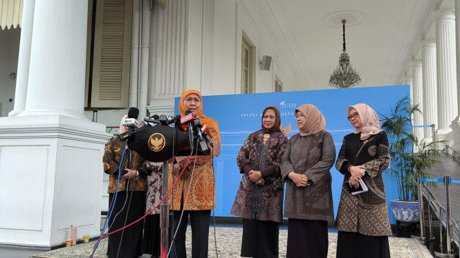Ketua Umum PP Muslimat NU, Khofifah Indar Parawansa di Kompleks Istana Kepresidenan, Jakarta Pusat, Selasa, 14 Januari 2025