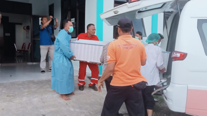 Korban meninggal dunia terseret ombak di Pantai Drini (dok Basarnas DIY)