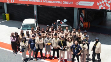 KKN mahasiswa UGM di Sirkuit Mandalika